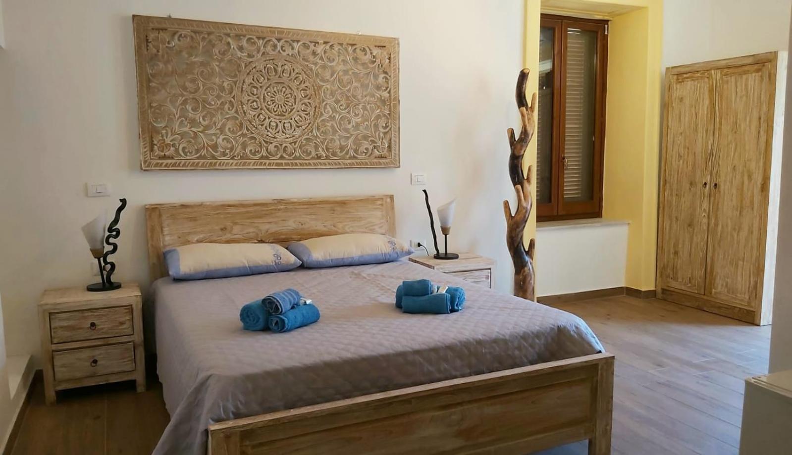 B&B I Viaggi Di Edo Crotone Exterior photo